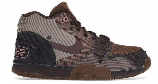 Travis Scott Trainer