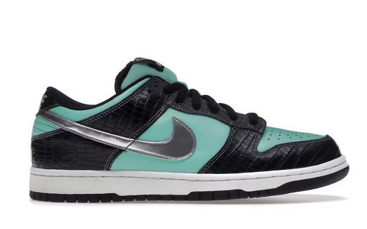 Diamond Supply Co. Black Diamond SB Dunk Low