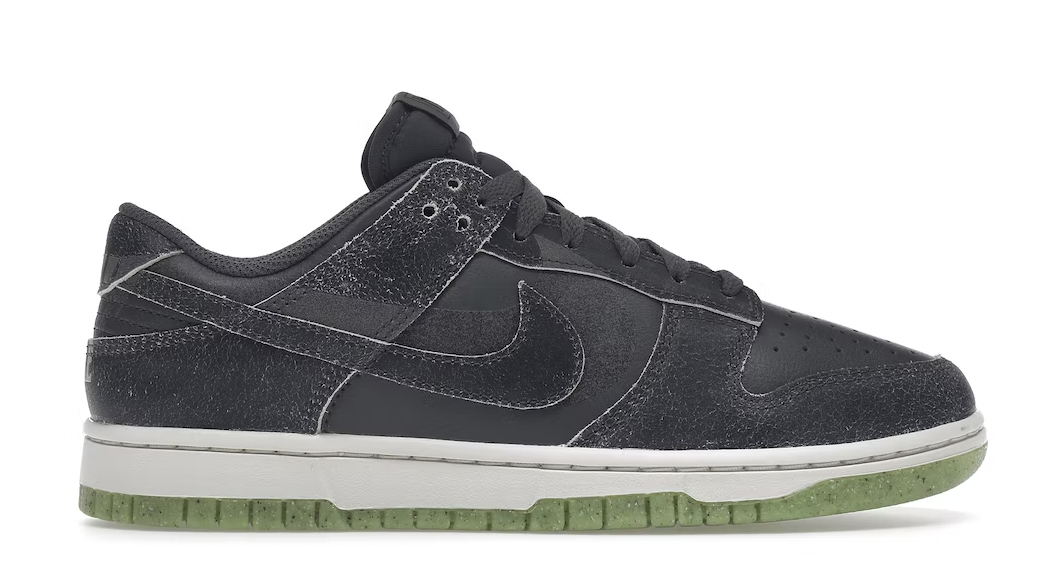 Halloween Dunk Low (2022)